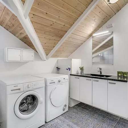 Hailka By Interhome Give